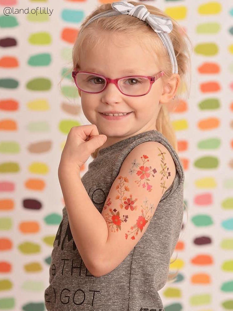 Flower temporary tattoo sleeve for gypsy babes and hip style lovers.