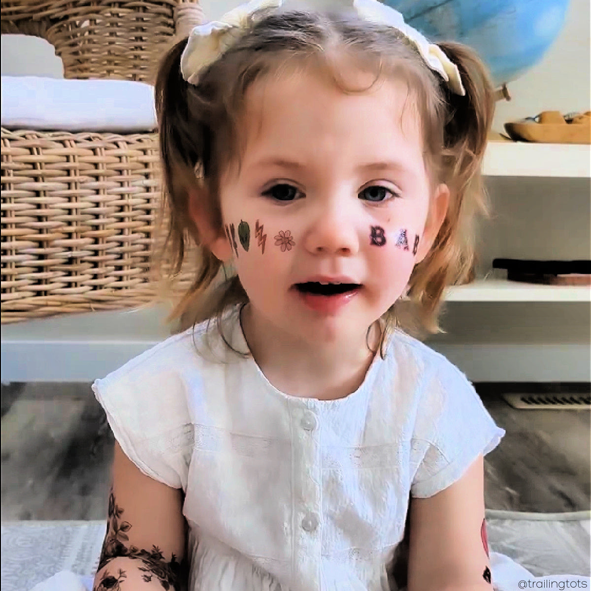 Sassy «Babe» Knuckle Tattoos for Kids