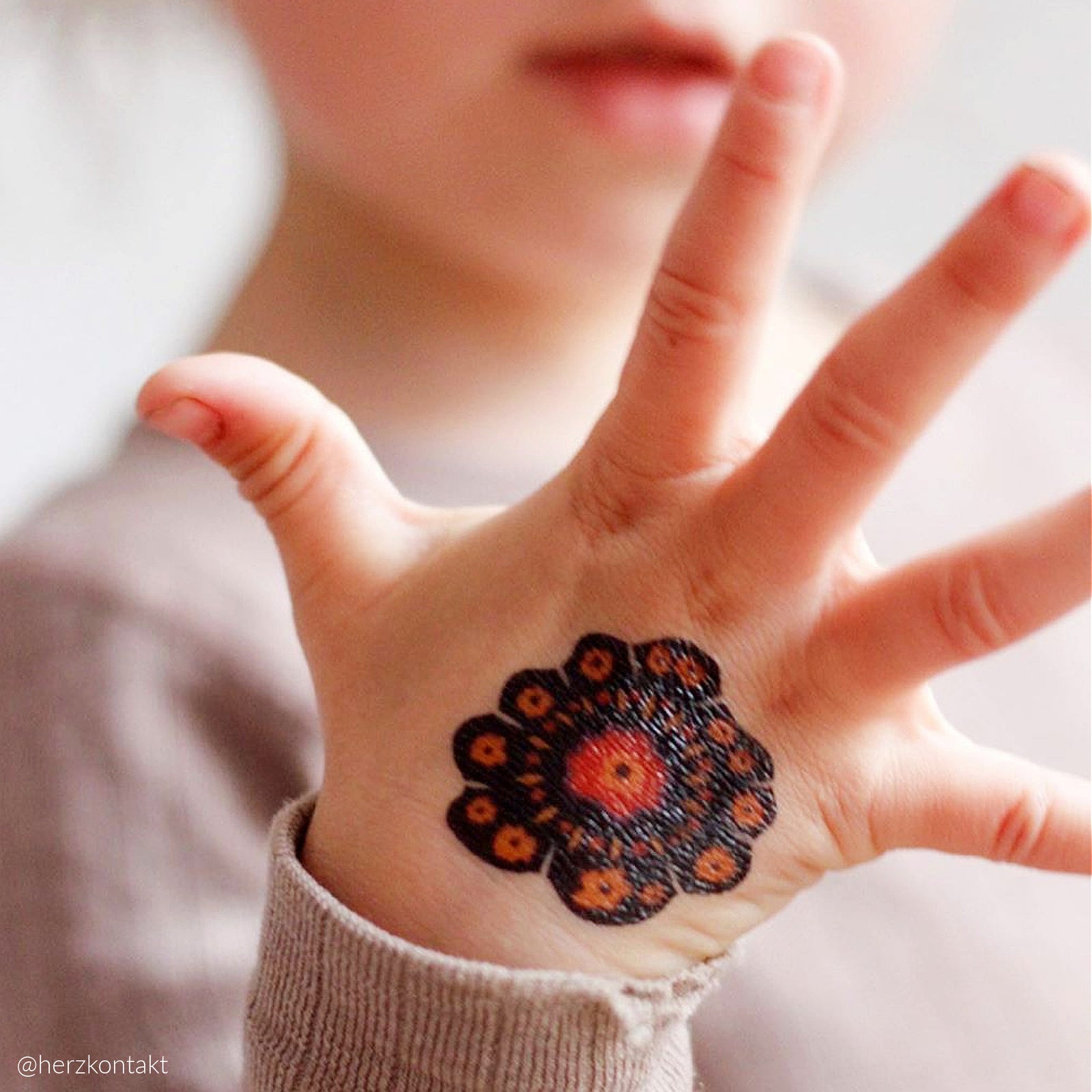 Magic plants temporary tattoo set