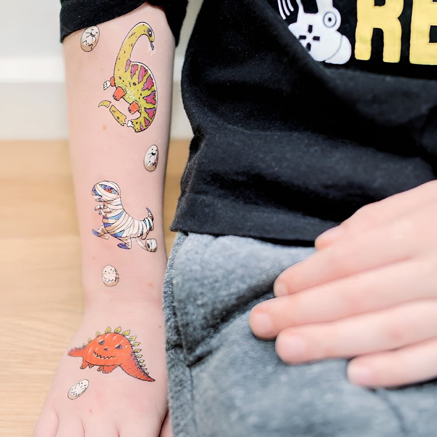Halloween dinosaurs temporary tattoo set