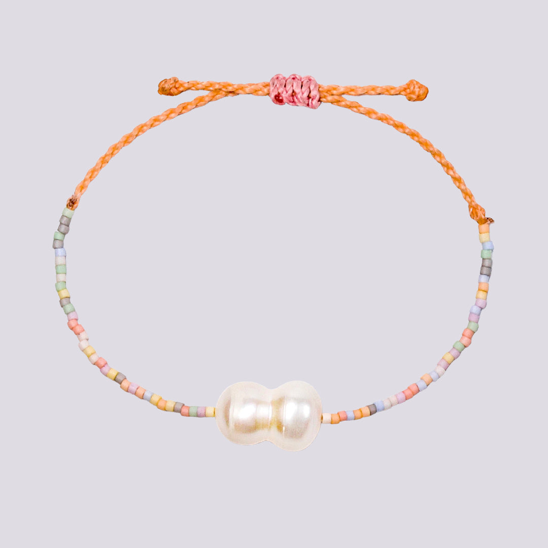 Waxed cord kids bracelet with peanut pearl and Miyuki beads