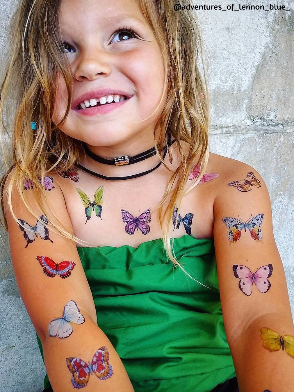 Beautiful hand drawn butterflies temporary tattoos for girls party and dress ups. Adorable kids body stickers with romantic butterflies.
